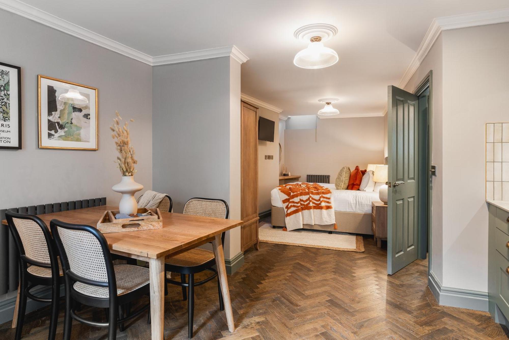 The Cotham Arms Apartments บริสตอล ภายนอก รูปภาพ